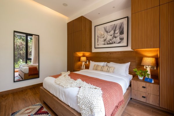 Image Title Goes Here